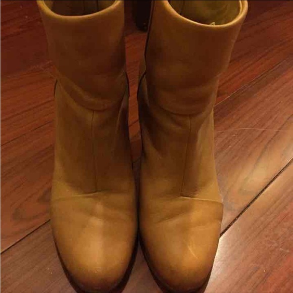 Newbury Tan booties - Picture 2 of 4